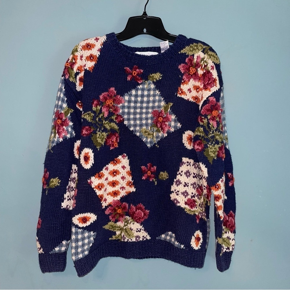 Signatures by Northern Isles Knitted By Hand Cottagecore Sweater Size Large